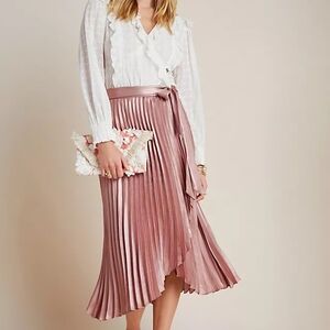 Elegant Pink Pleated Skirt